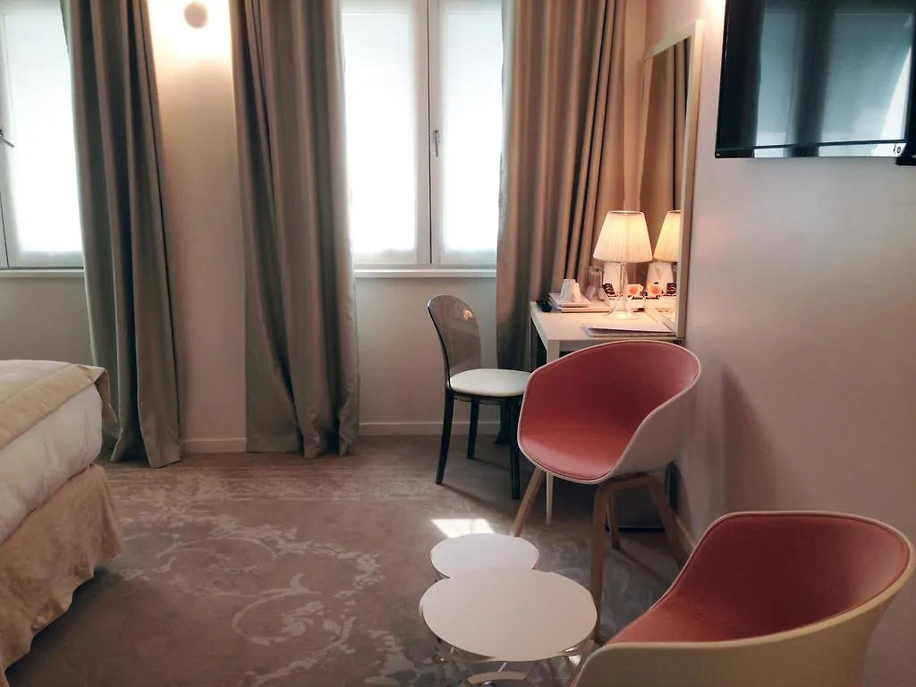 Hotell Relais Du Silence Des Tuileries 4*